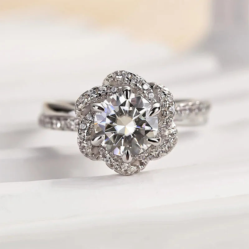 Vintage Twist Moissanite Ring — Passes Diamond Test 🔥 90% OFF