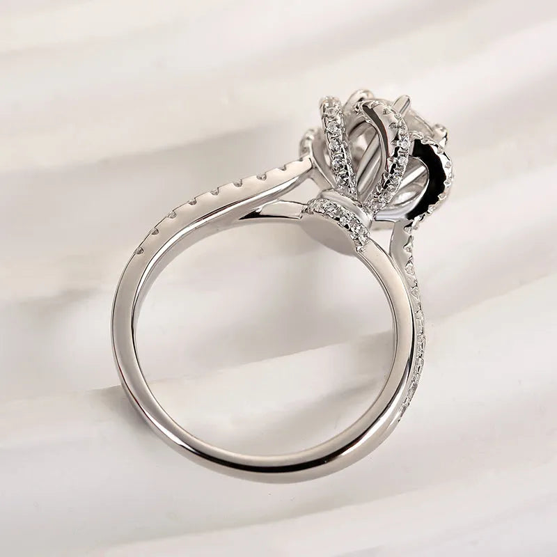 Vintage Twist Moissanite Ring — Passes Diamond Test 🔥 90% OFF